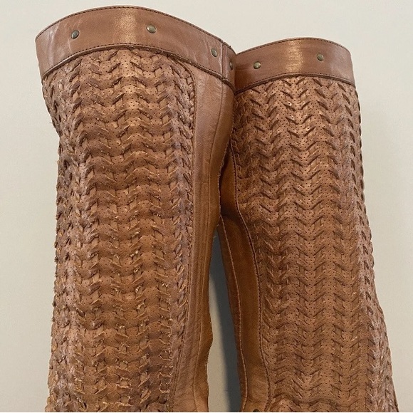 FRYE Shirley Woven Tan Leather Knee High Tall Western Riding Stud Boots Sz 6.5 - Picture 2 of 16